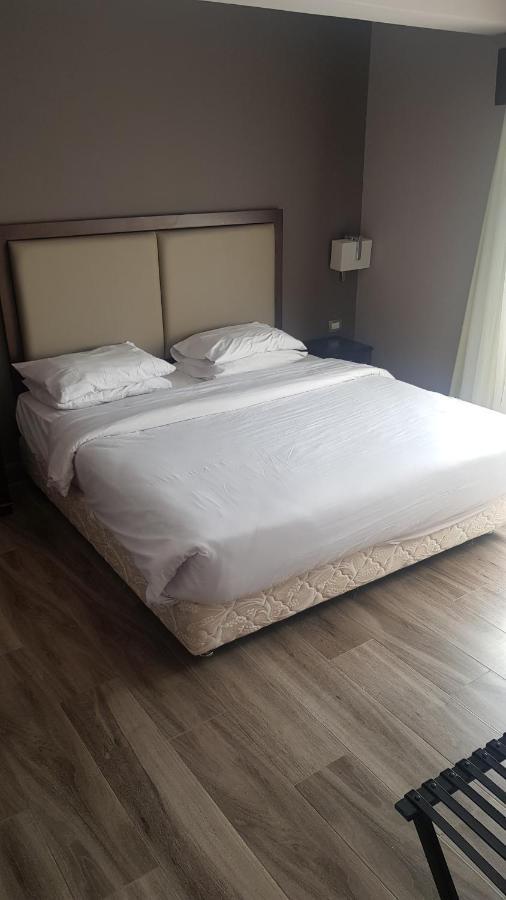 Green Plaza Inn "'Business &Families Only"' Αλεξάνδρεια Δωμάτιο φωτογραφία
